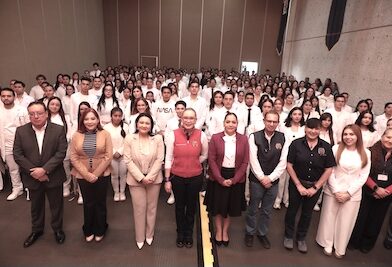 Cuentan con la Universidad Michoacan durante su ServicioSocial, señala rectora a egresados de odontología