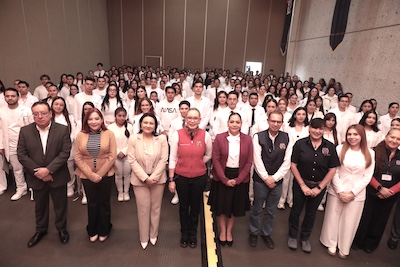 Cuentan con la Universidad Michoacan durante su ServicioSocial, señala rectora a egresados de odontología