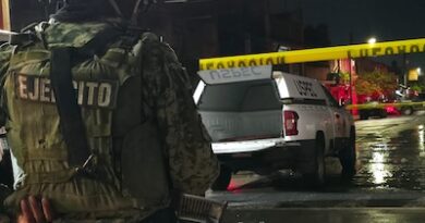 Tres sicarios irrumpen en cachimba y ejecutan a un hombre; un cliente resulta herido en Morelia.