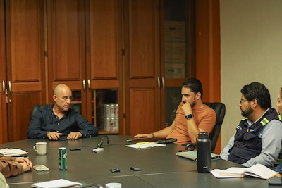 Adolfo Torres encabeza reunión con vecinos de Misión del Valle; presenta estrategia contra las conexiones irregulares