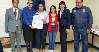 Incrementa titulación en un 100 porciento en la UMSNH, con programa impulsado por Yarabí Ávila