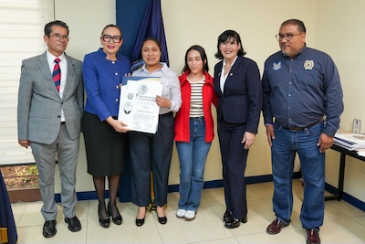 Incrementa titulación en un 100 porciento en la UMSNH, con programa impulsado por Yarabí Ávila