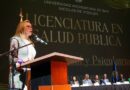 A trabajar por el bienestar colectivo, llama Yarabí Avila a egresados de la licenciatura en salud pública