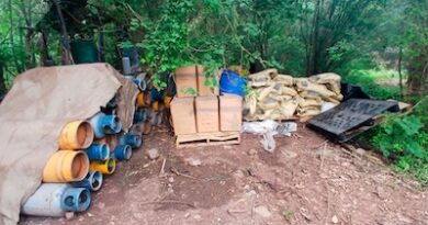 Golpe millonario al crimen organizado; desmantelan narcolaboratorio en Carácuaro.