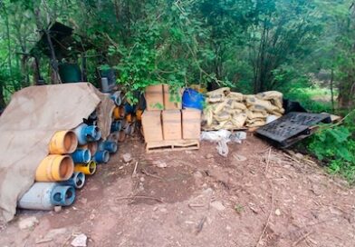Golpe millonario al crimen organizado; desmantelan narcolaboratorio en Carácuaro.