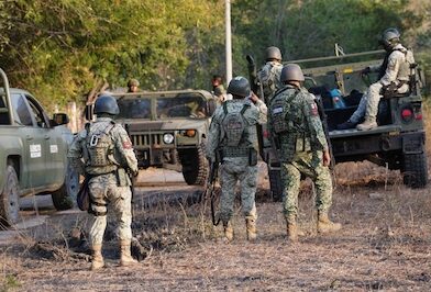 Presuntos integrantes del CJNG se enfrentan con el Ejército en la sierra de Cotija; tres abatidos