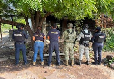 En cateo, asegura FGE droga y detiene a 3 personas