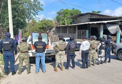 Recupera Fiscalía 13 refrigeradores robados durante cateos en Lázaro Cárdenas.