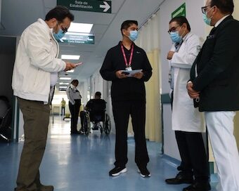 Tras explosión en Uruapan, dos lesionados graves fueron trasladados al Centro Médico Nacional de Occidente
